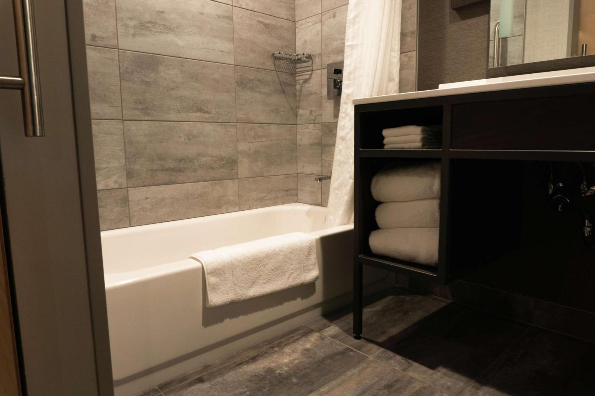 Hilton Garden Inn Fredericton Kültér fotó